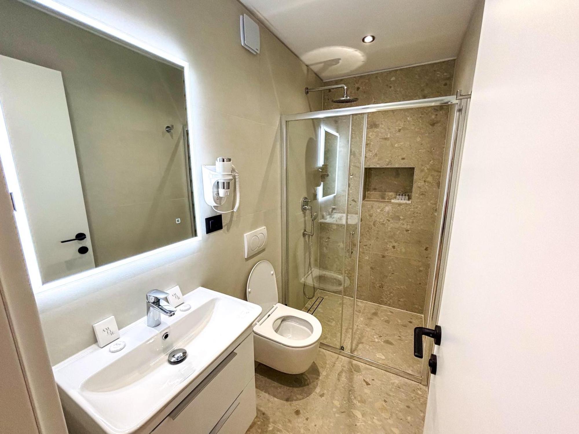 Marthinis Luxury Suites Split Zewnętrze zdjęcie
